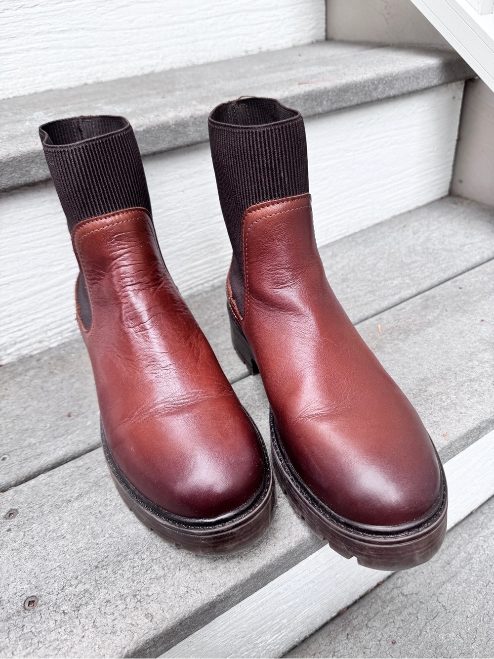 BOOTLEGGER Burgundy Leather Chelsea Ankle Boots Made in Portugal